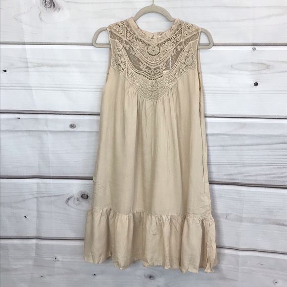 Vintage Boho Lace Ruffled Dress - Picture 6 of 8